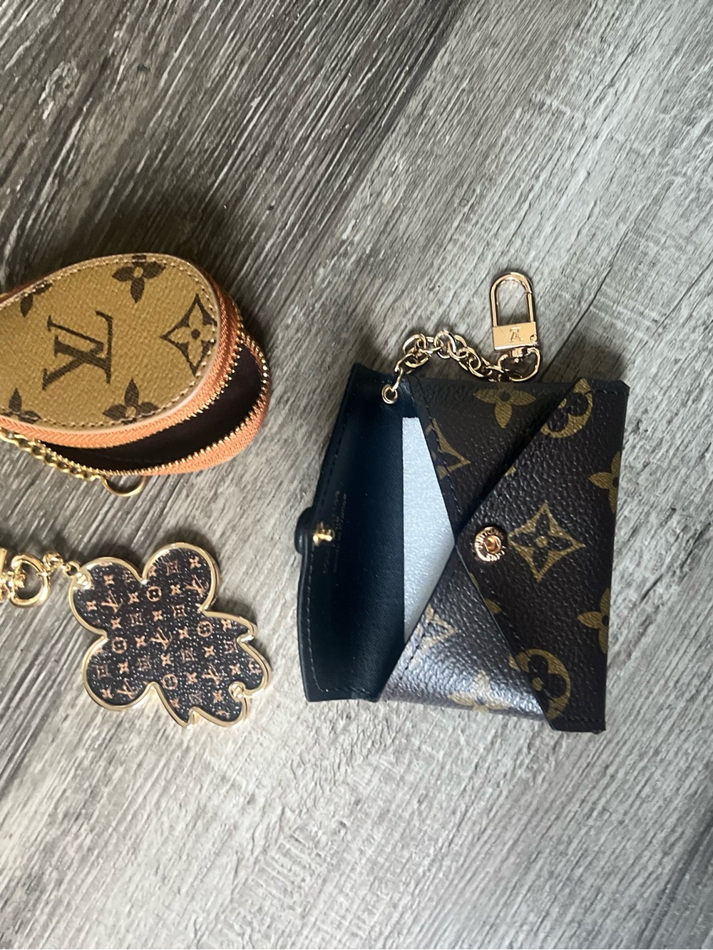 Louis Vuitton Monogram Brown & Tan Key Pouch with Charm and Card Holder - Picture 8 of 11
